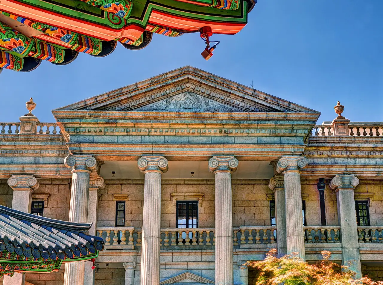 tech guardians: Korea deploys AI patrol robots to protect historic palaces