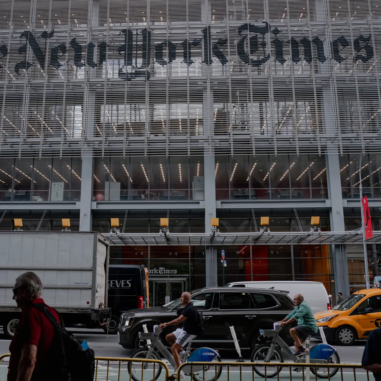 Justice Dept. Sides With OpenAI in New York Times Copyright Suit