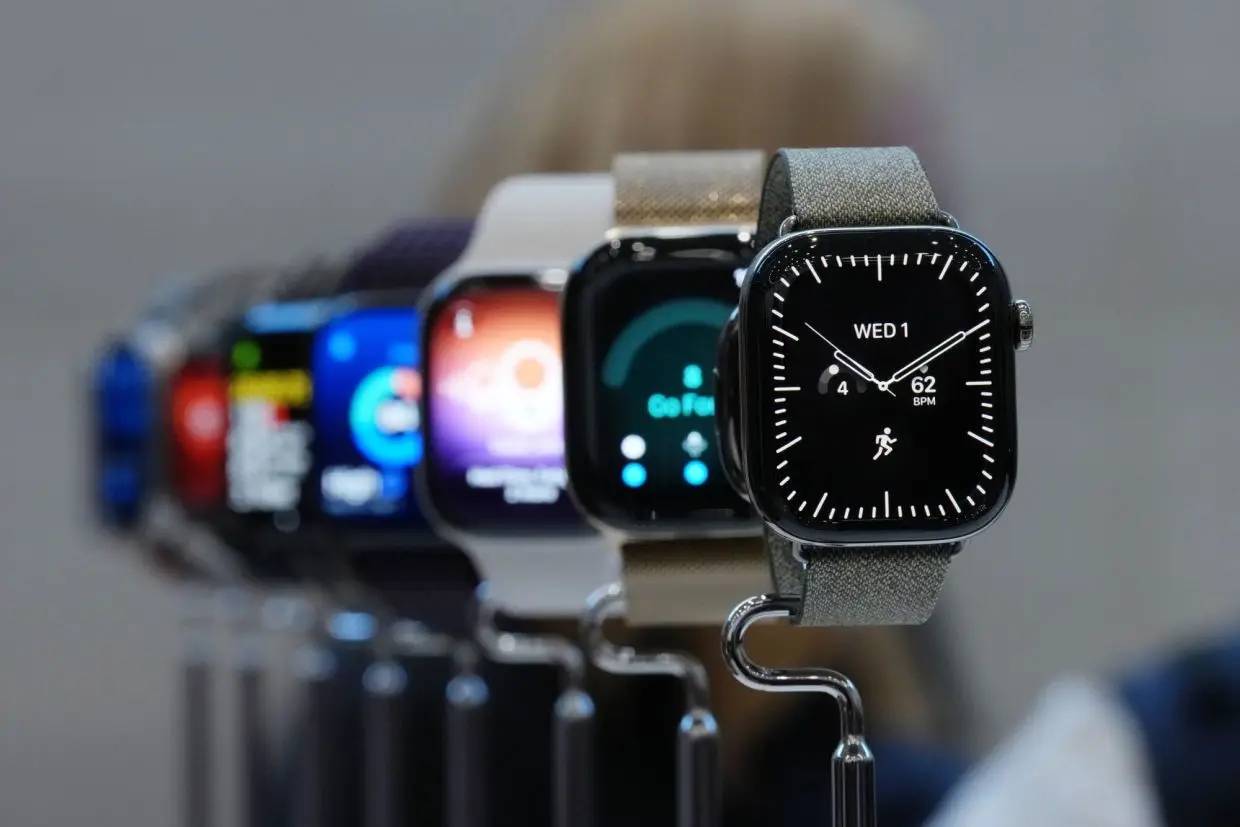 Apple takes on AI wearables with always-listening watch features