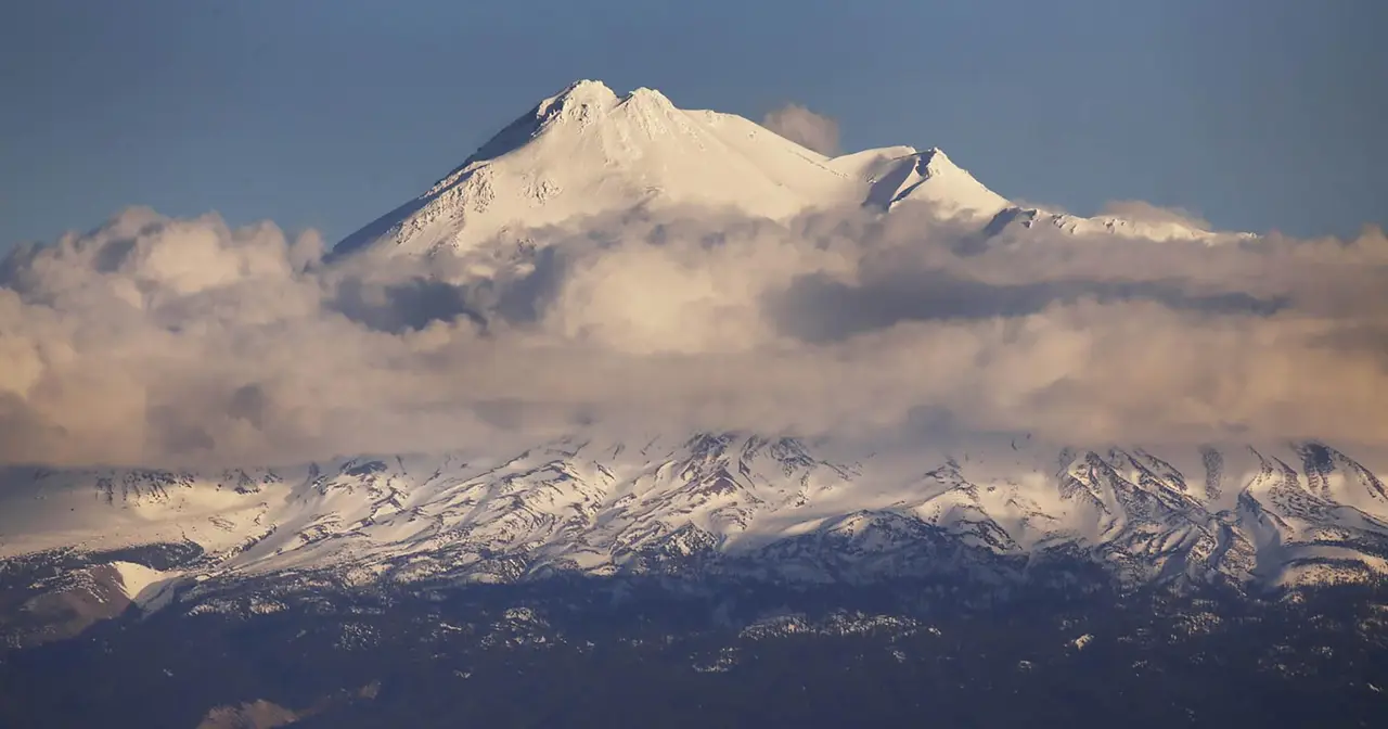 Hikers rescued after AI misroutes, strands them on Mount Shasta