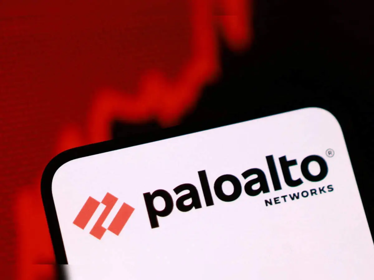 Palo Alto Networks beats quarterly earnings estimates, acquires AI platform Console